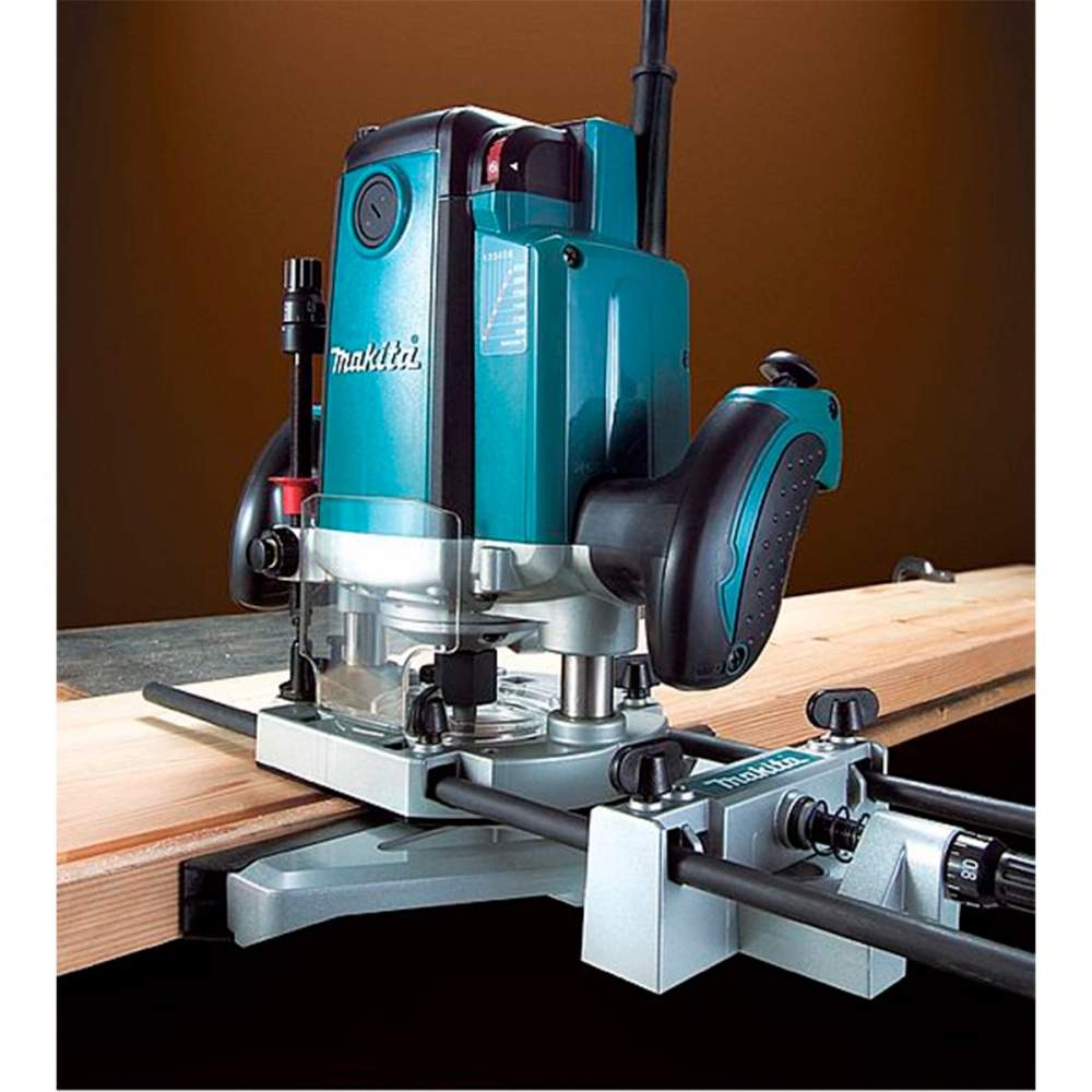 Фрезер MAKITA RP 2300 FC